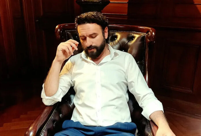 833c6a1f144cd6679b861e82070033b1 L.jpg