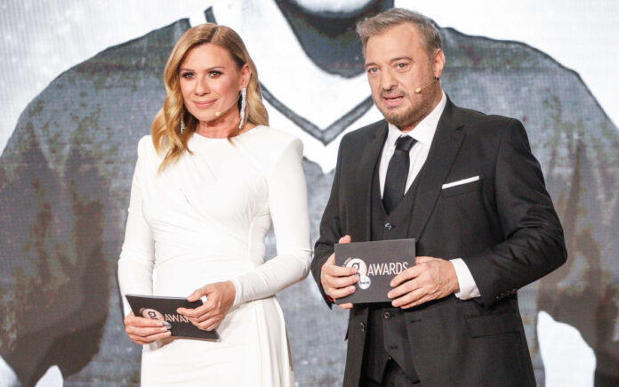 891770094373c5a5214a1746975f9f42 L.jpg