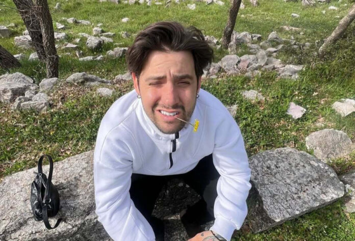 98eee075e19fe918a86ee0760dd45fbc L.jpg 98eee075e19fe918a86ee0760dd45fbc L.jpg