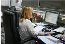 «Αναβρασμός» για τον 13ο και 14ο μισθό στο Δημόσιο: Εν αναμονή δημοσίευσης της απόφασης του ΣτΕ Dimosio 2 2.jpg