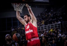 Ο Νίκολα Μιλουτίνοφ υπέστη κάταγμα στον δεξιό του αντίχειρα, σοκ στον Ολυμπιακό NIKOLA MILOYTINOF EUROKINISSI.jpg