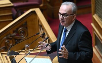 Nikos Papathanasis 1 2.jpg