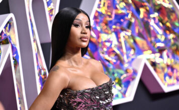 a1cf41083faf4ebf163ba2ba99d3a666 L.jpg