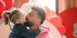 a537ece57a3df77c185ca1828e28e77b L.jpg