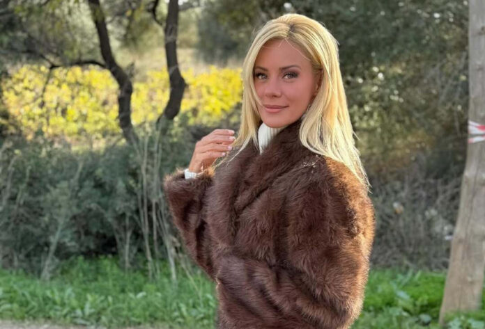 ad5c65a0b229f5d42bf56b1ac52edd8c L.jpg