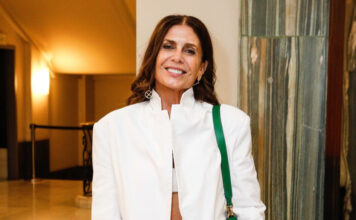 b5e1cd49d7f7423b9c5cd69e0eab9c63 L.jpg