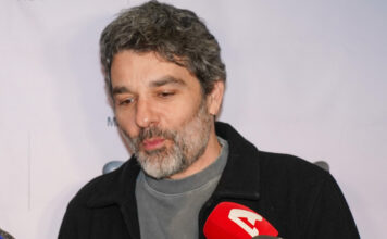 bbc4a727582dcb9f54cc7037fb54db0b L.jpg