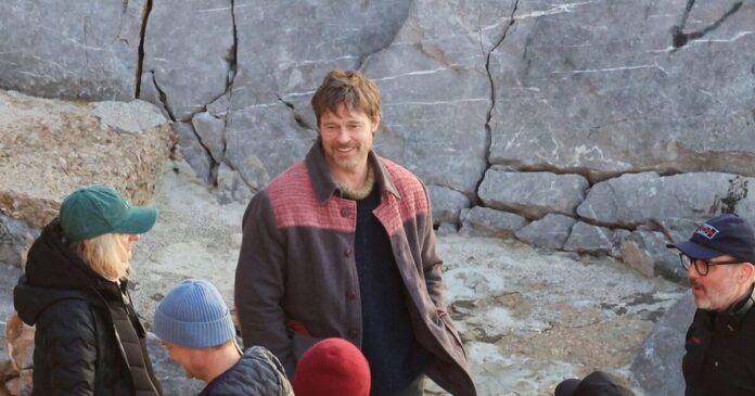 brad pitt 7 1200x630.jpg