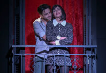 Demy και Άρης Μακρής 10 χρόνια μετά πήγαν στο νέο Οικογένεια Άνταμς να δουν τους…αντικαταστάτες τους cac3850b46dd685b5e1b7f4c12603530 L.jpg