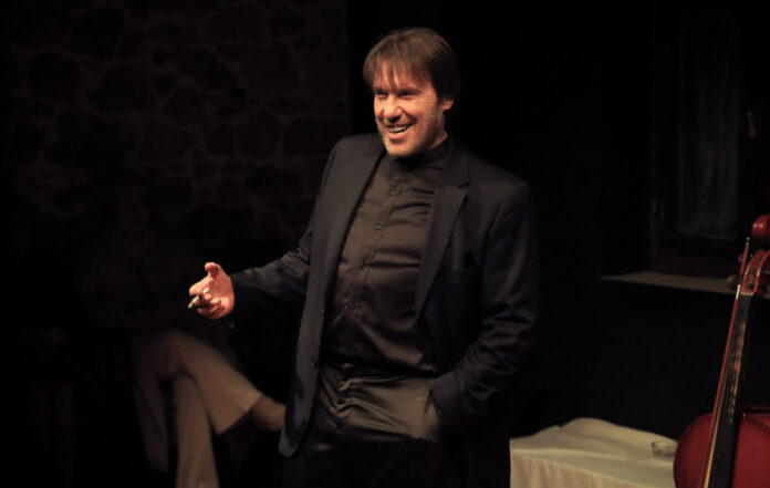 d56f3b50502cfd1c7949a4a92a474c2a L.jpg