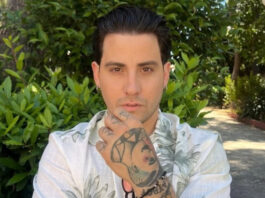 d813f90ce32b381a0fd1e51f6e5ded7d L.jpg