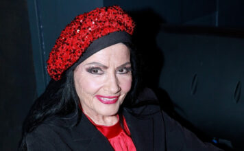 d853ae22b137f1e24e069ab54d1fcbc7 L.jpg