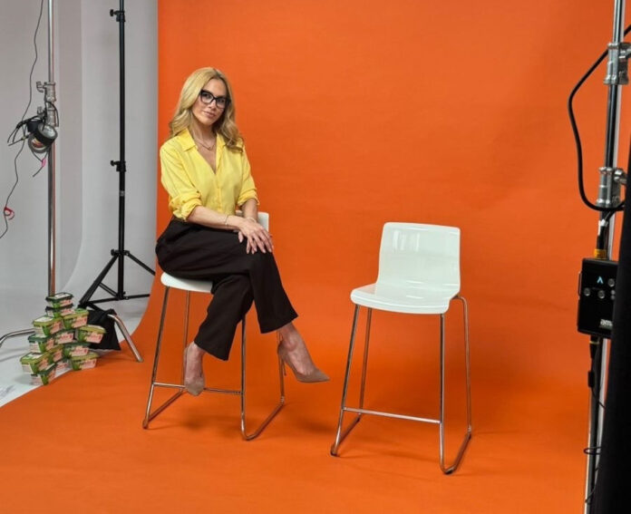 da1c65eeebd6261597e7ae2616624bb1 L.jpg