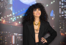 Μαρία Σολωμού: «Αν έμενα με έναν άντρα 10 χρόνια θα είχα κρεμαστεί απ' το ταβάνι. Το έχω προσπαθήσει, μόνο που δεν τρελάθηκα!» dcec6baa6610c348f48393ba0176a0a2 L.jpg