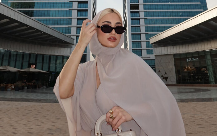 ef7cabe1fe857b6335ff79d8fcc10ddb L.jpg