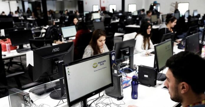 ergazomenoi grafeio reuters scal 1 1200x630.jpg