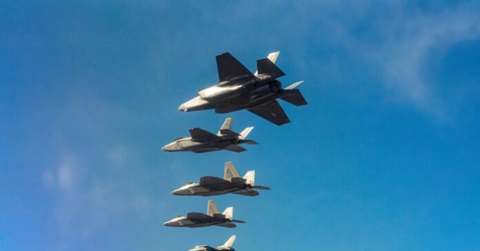 f 35 f 22 dvids 1200x630.jpg