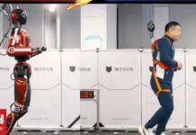 f4582e54 bolt robot og.jpg