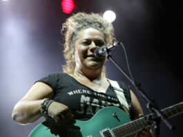 fb1e23456d59d7953f2550654065f905 L.jpg