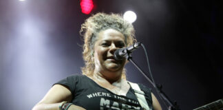 fb1e23456d59d7953f2550654065f905 L.jpg