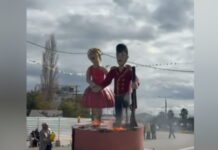 Γλυφάδα: Ο βασιλιάς καρνάβαλος δεν καιγόταν με τίποτα – Προσπαθούσαν πάνω από μια ώρα να του βάλουν φωτιά glyfada karnavalos 1200x630.jpg