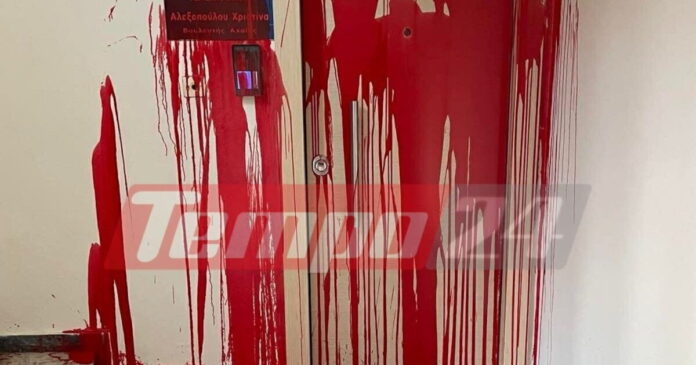 grafeio alexopoulou bogies 1200x630.jpg