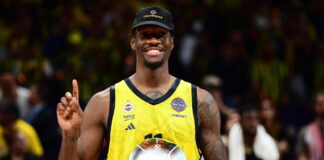 hayes davis 1200x630.jpg