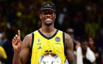 hayes davis 1200x630.jpg