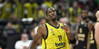 heis davis eurokinissi 1200x630.jpg