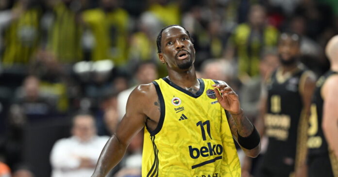 heis davis eurokinissi 1200x630.jpg