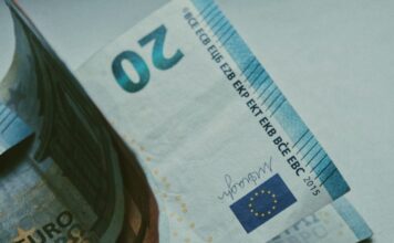 katwtatos misthos 1 1.jpg