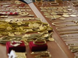 Κινηματογραφική ληστεία στην Κατερίνη: Έκλεψαν από βενζινάδικο αυτοκίνητο γεμάτο κοσμήματα – Πάνω από 150.000 ευρώ η λεία τους kosmimata 1 1200x630.jpg