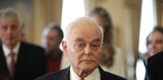 manitakis 1200x630.jpg