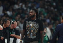 Ο Ματίας Λεσόρ τραγούδησε συνθήματα με τους οπαδούς του Παναθηναϊκού σε κοπή πίτας matthias lessort 1200x630.jpg