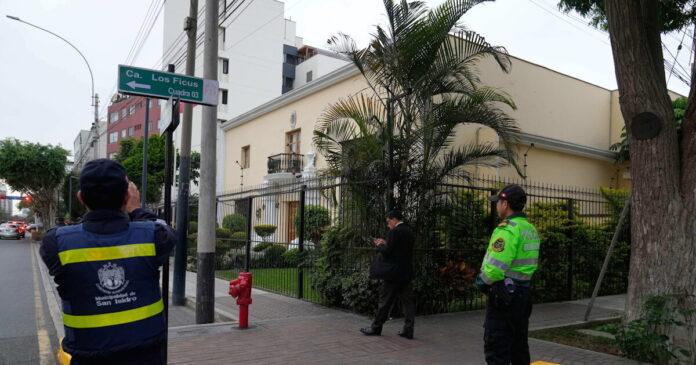 mexico police 1 1200x630.jpg