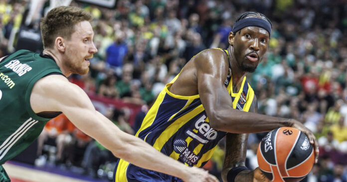 nigel hayes davis ap 1200x630.jpg