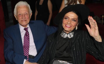 piros anagnostopoylos zozo sapoyntzaki ndp 1 1200x630.jpg