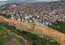 Σικελία: Η Μελόνι ανακοίνωσε βοήθεια 150 εκατ. ευρώ στους πληγέντες από τις κατολισθήσεις στην κωμόπολη Νισέμι sicily landslides reuters 1200x630.jpg