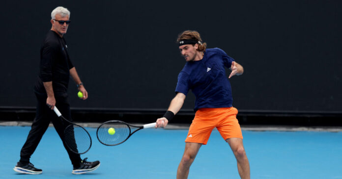 stefanos tsitsipas apostolos tsitsipas reuters 1200x630.jpg