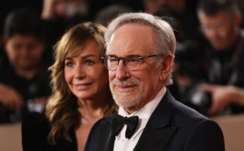 steven spielberg 1200x630.jpg