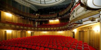 theatro 1200x630.jpg