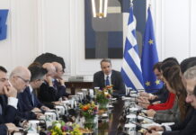 Κυριάκος Μητσοτάκης: Επίθεση στον Αντώνη Σαμαρά – Ας μην ταράζονται κάποιοι επαγγελματίες ανησυχούντες και ας μην αναζητούν τάχα παγίδες στις ρήτρες των συμφωνιών ypourgiko 1200x630.jpg