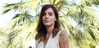 054f062d2211aeb1390cfc1a46e30695 L.jpg