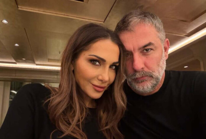 09db1e4285209c5a63eead906ea5bbac L.jpg