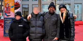 0b9a3551c4fbc2e7d49ca04d1a06eaef L.jpg