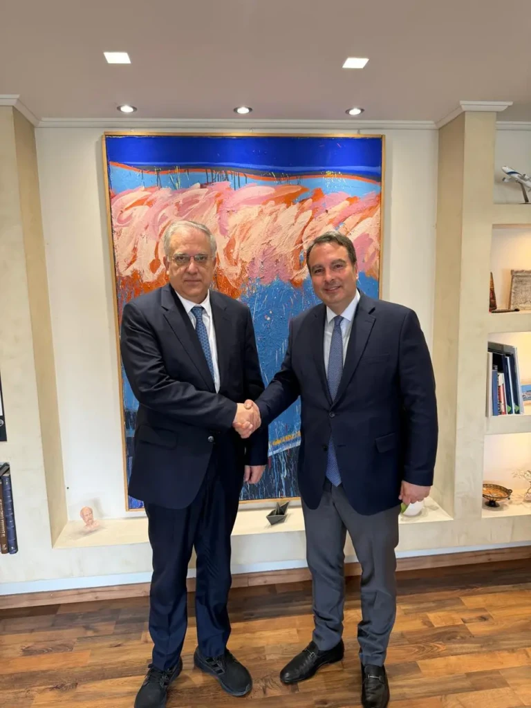 0ee0949d-c030-48db-8e59-d4fbf9c63d27