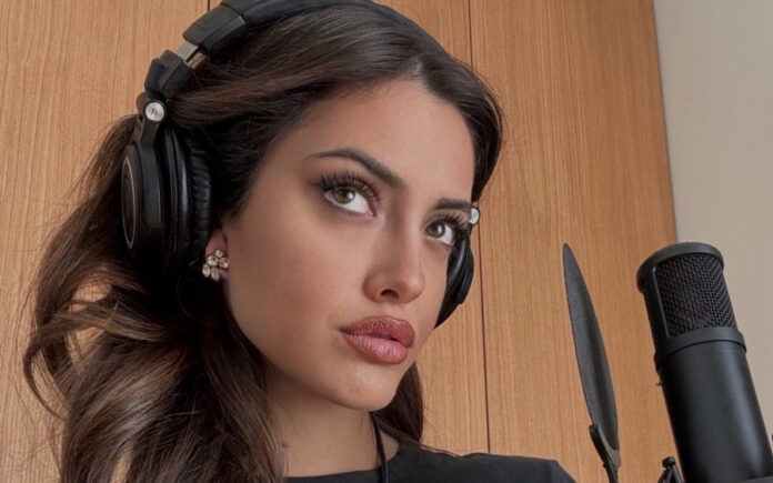 14ff42861e6d665cf604648ef6885ddf L.jpg