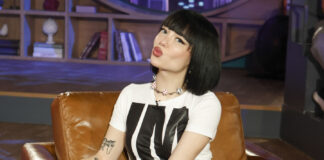 44557b1f4498a00f4a8fe0ae9925620c L.jpg