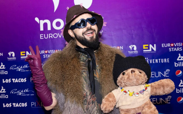 44b9b9c4bd132e9b93179922b442bbcd L.jpg