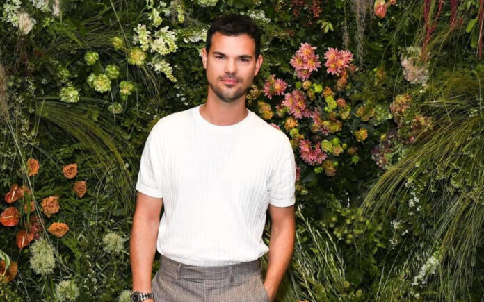 4a9f03265fe73b958639204b559ef9c3 L.jpg 4a9f03265fe73b958639204b559ef9c3 L.jpg